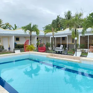 Del Pueblo Resort